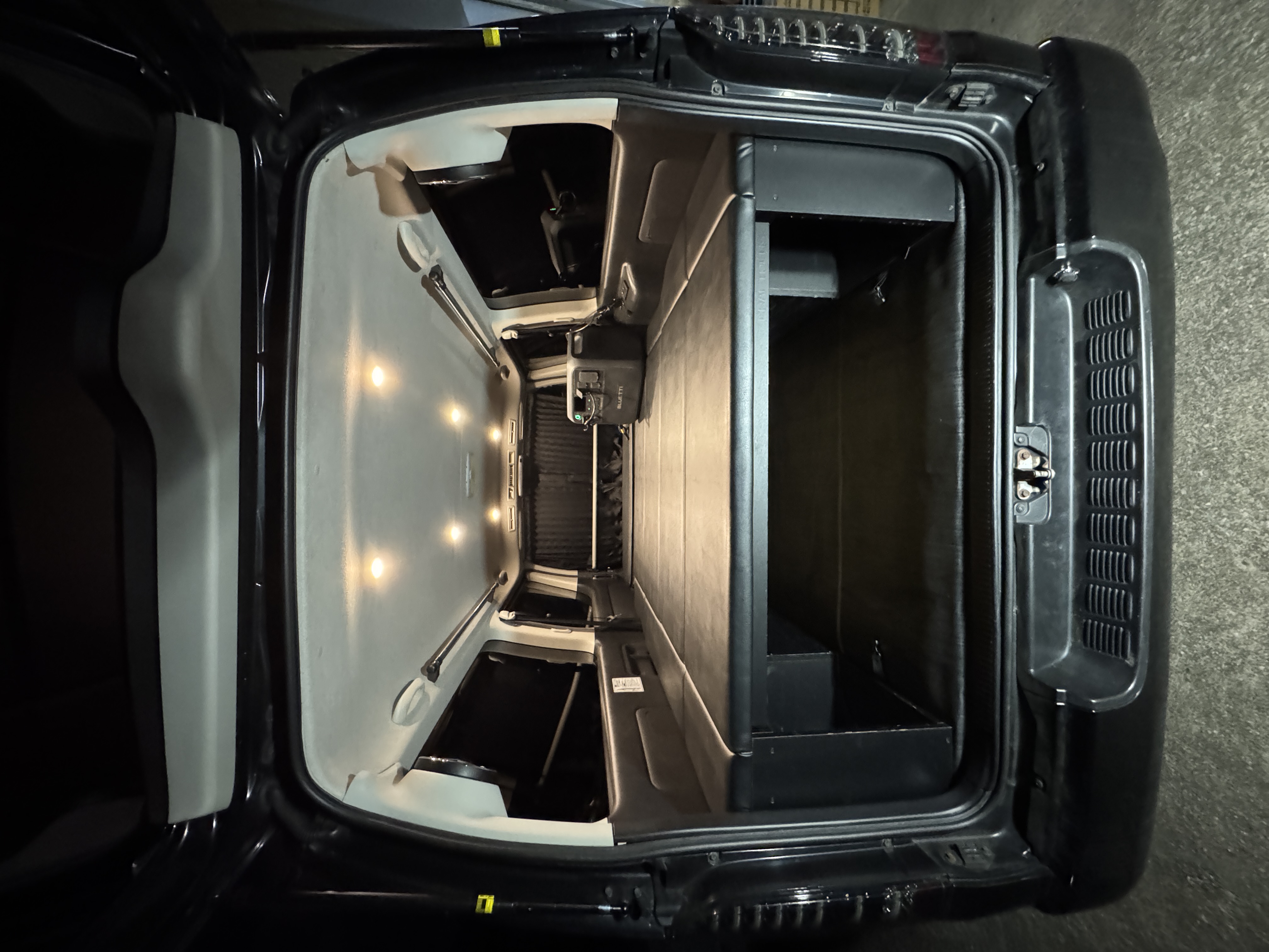 ポータブル電源だけで車内の電装品を管理できるシステム作りました