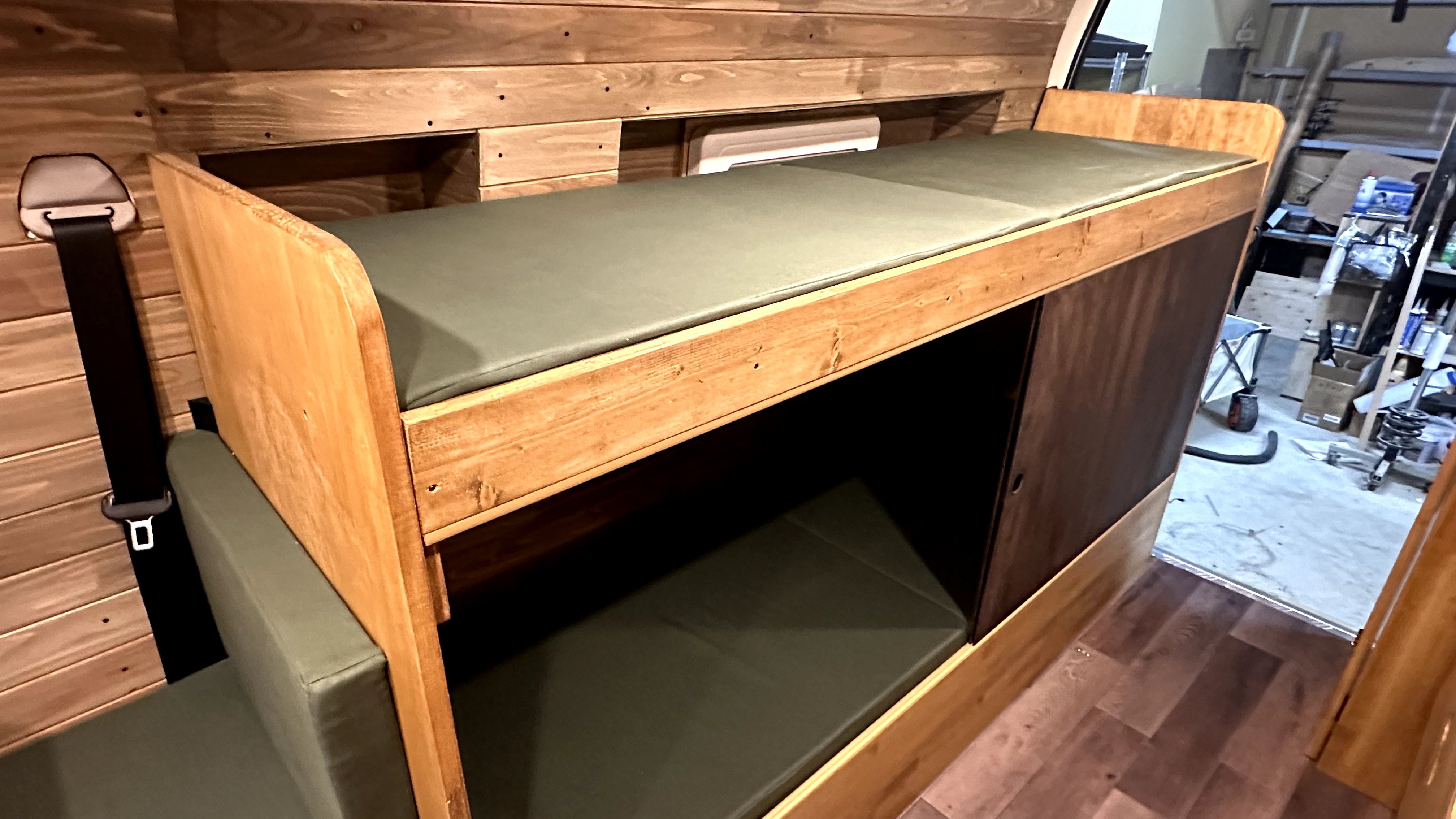 ハイエース キャンピングカー仕様 施工後2 2026.01.27 | 86GARAGE