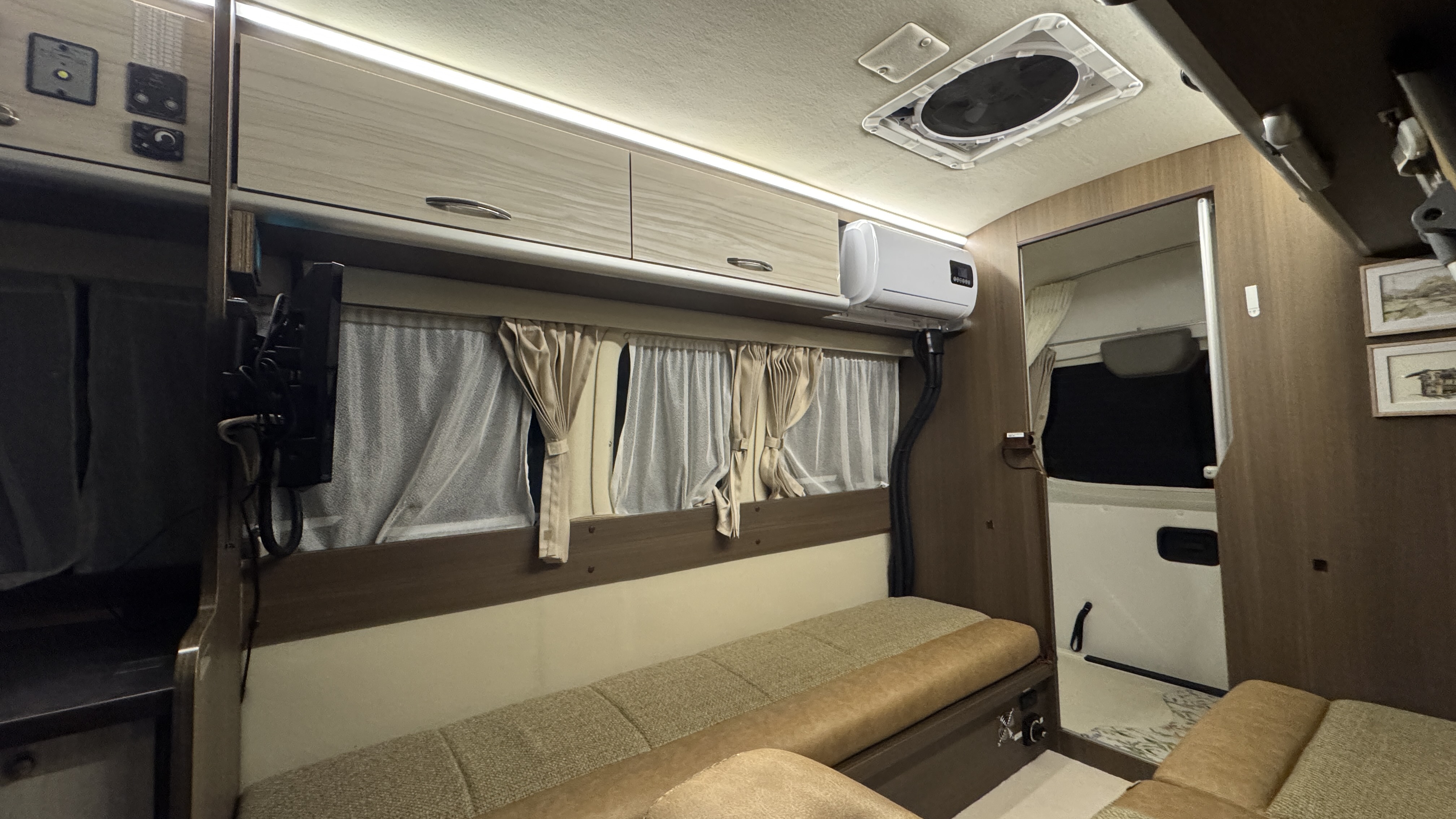 ハイエース 軽バン12Vエアコン取り付け費用比較 5 2026.04.07 | 86GARAGE