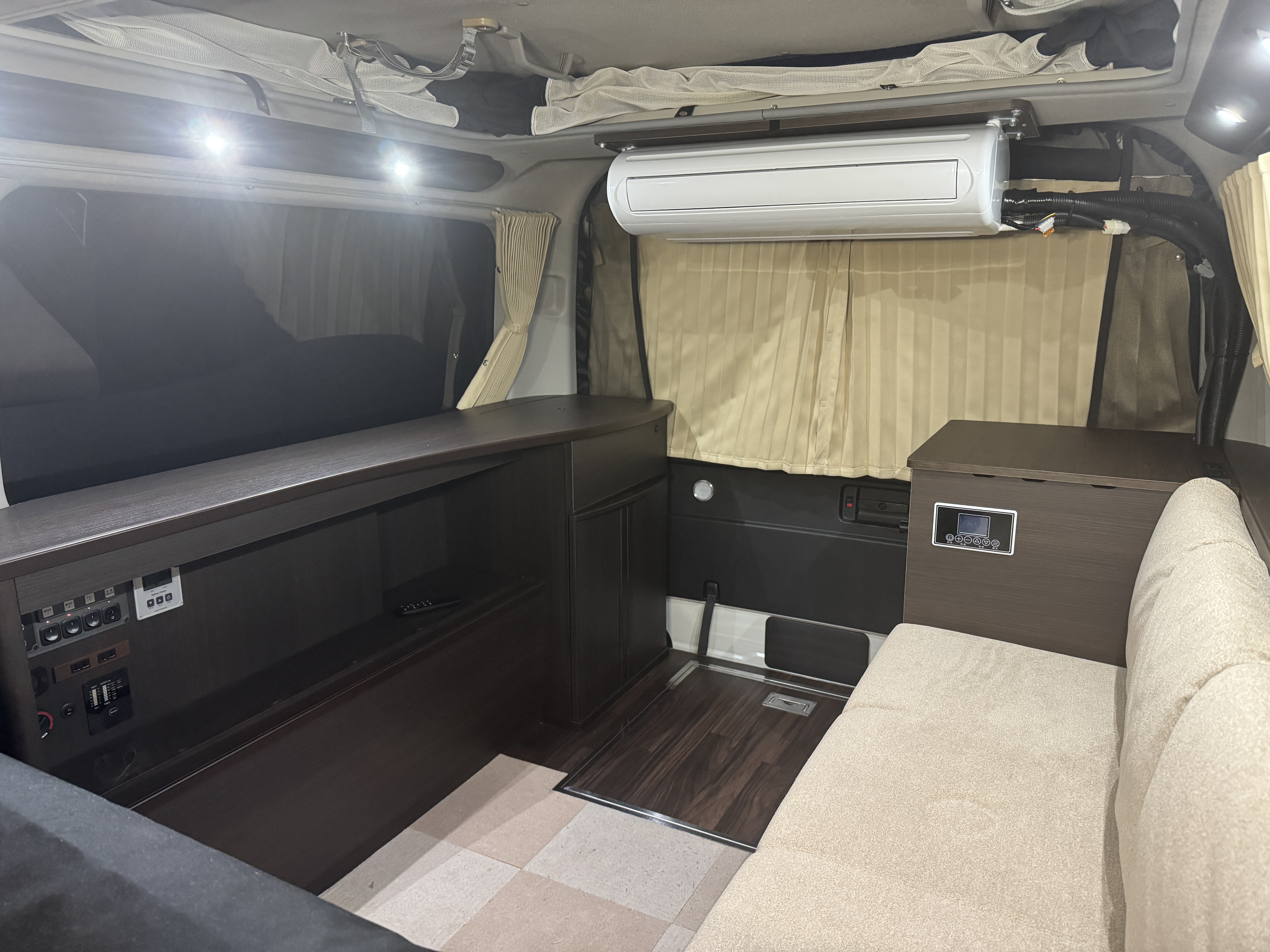 12Vエアコン キャンピングカー仕様 施工後 2026.04.18 | 86GARAGE