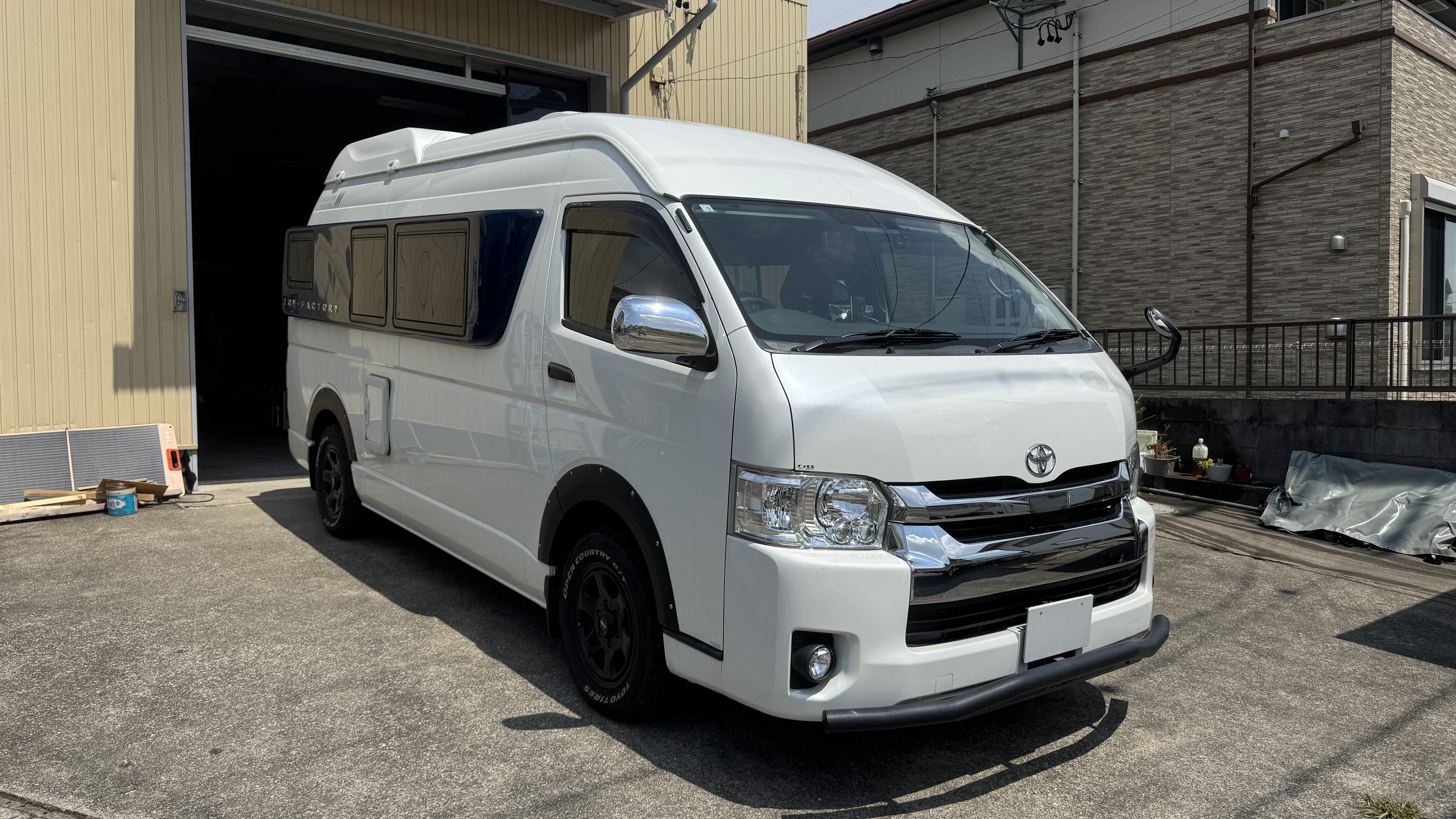ハイエース キャンピングカー ルーフエアコン 施工前2 2026.05.14 | 86GARAGE